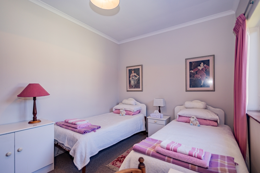 4 Bedroom Property for Sale in Amandelrug Western Cape